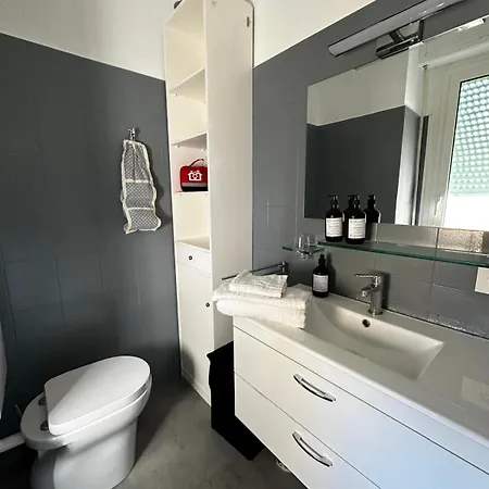 Appartement Corso Degli Inglesi 178