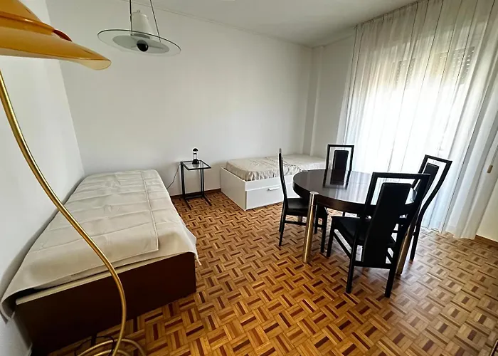 Corso Degli Inglesi 178 *